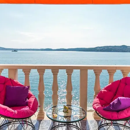 Apartments Marko Trogir Exterior photo